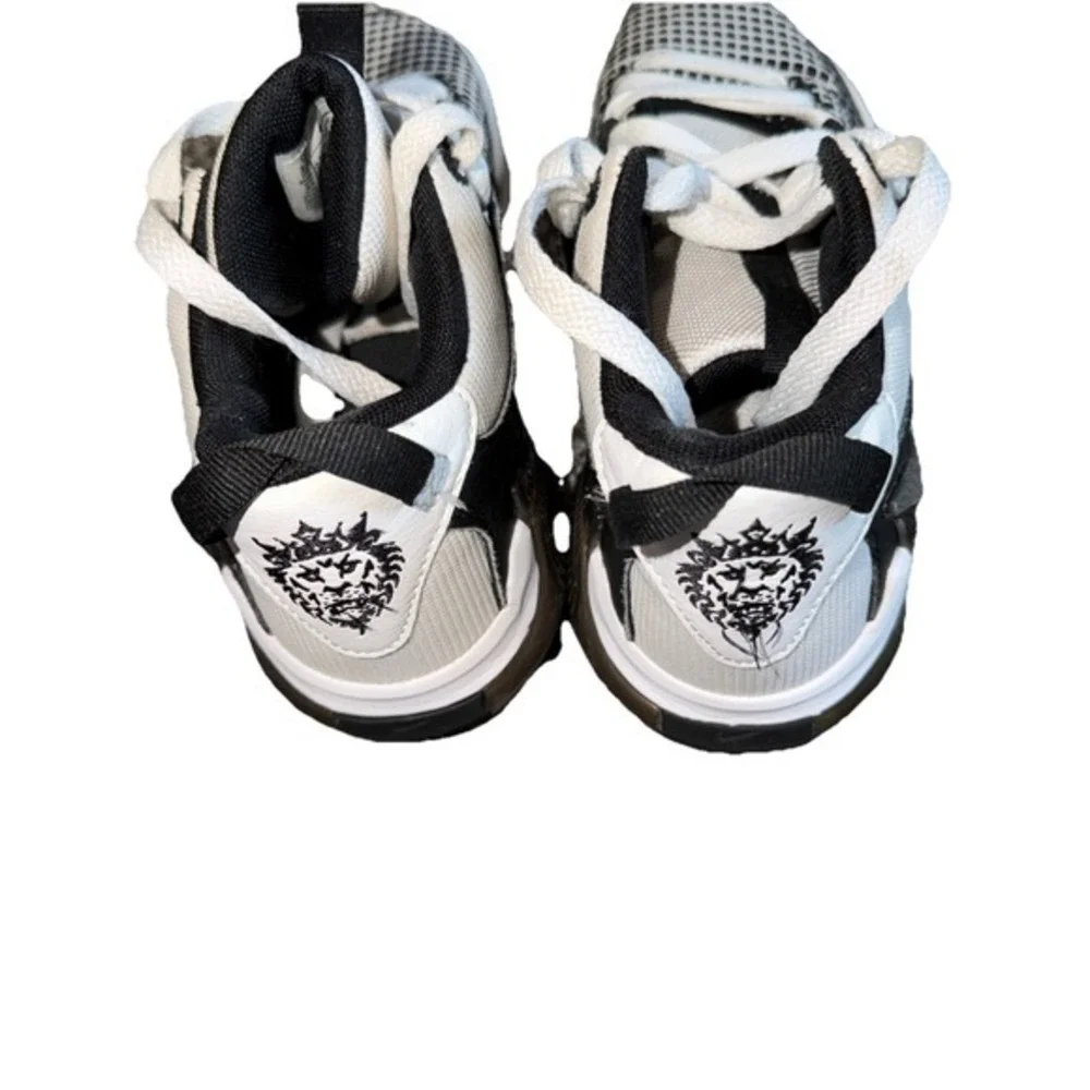 Size 3.5 Y Nike LeBron Witness 7 Low White Black       ‎   1703